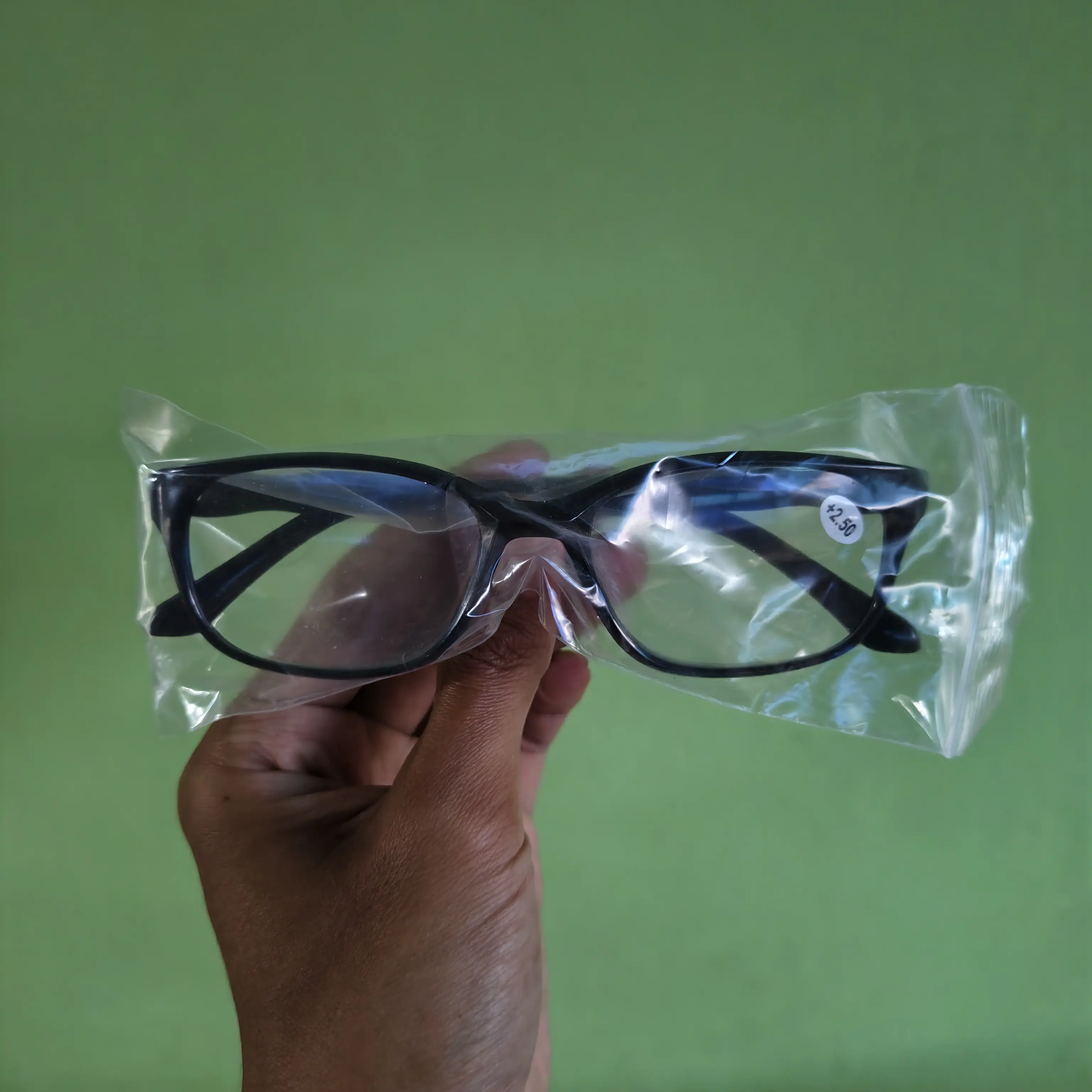 kacamata baca plus 2.50